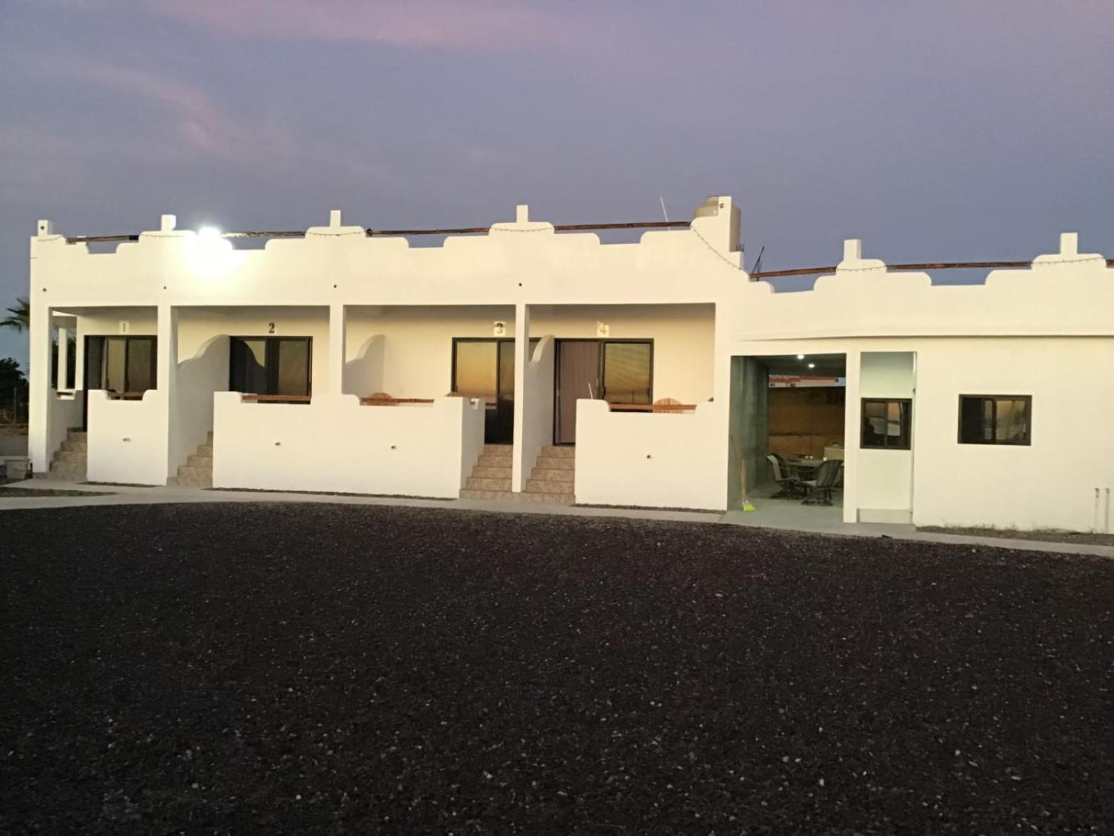 Hotel- Whale Tours And Sport Fishing Vista Mag-Bay Puerto San Carlos Exterior foto